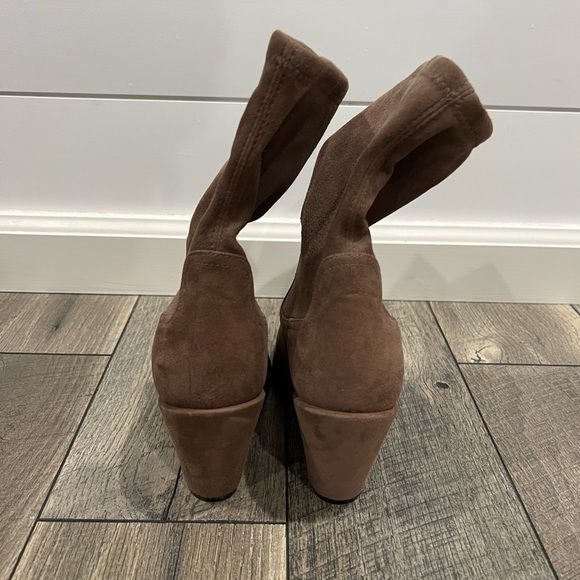 Stuart Weitzman brown suede Kenley booties - Picture 4 of 6